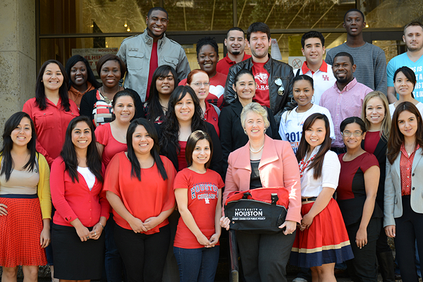 Mayor Annise Parker with the Spring 2013 CHIP Interns