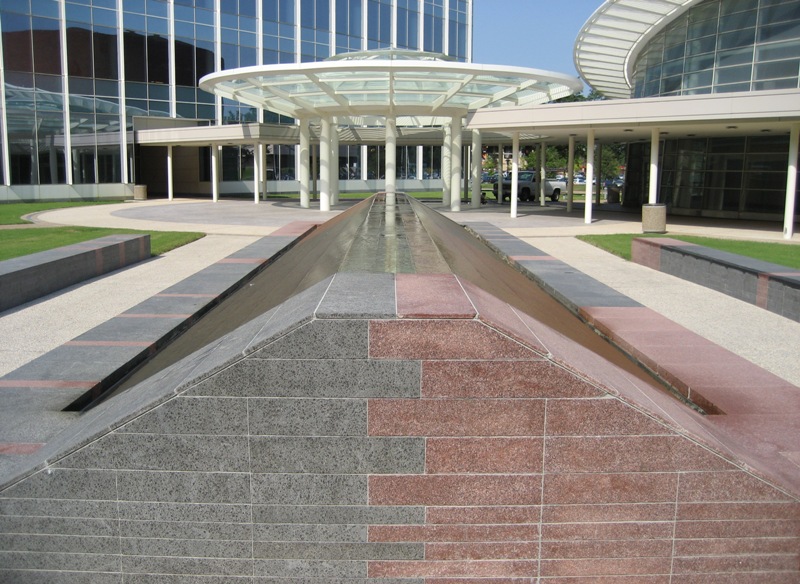 Fountain, 2004
Granite
Location: Science & Engineering Classroom, Main Campus
