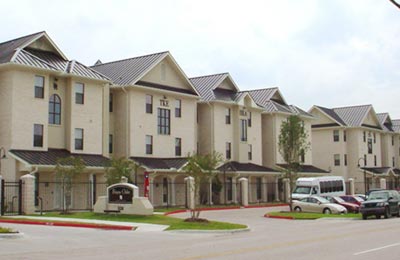 photo of the Bayou Oaks Apartments