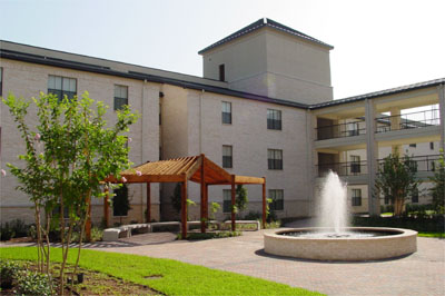 photo of the Cullen Oaks Apartments