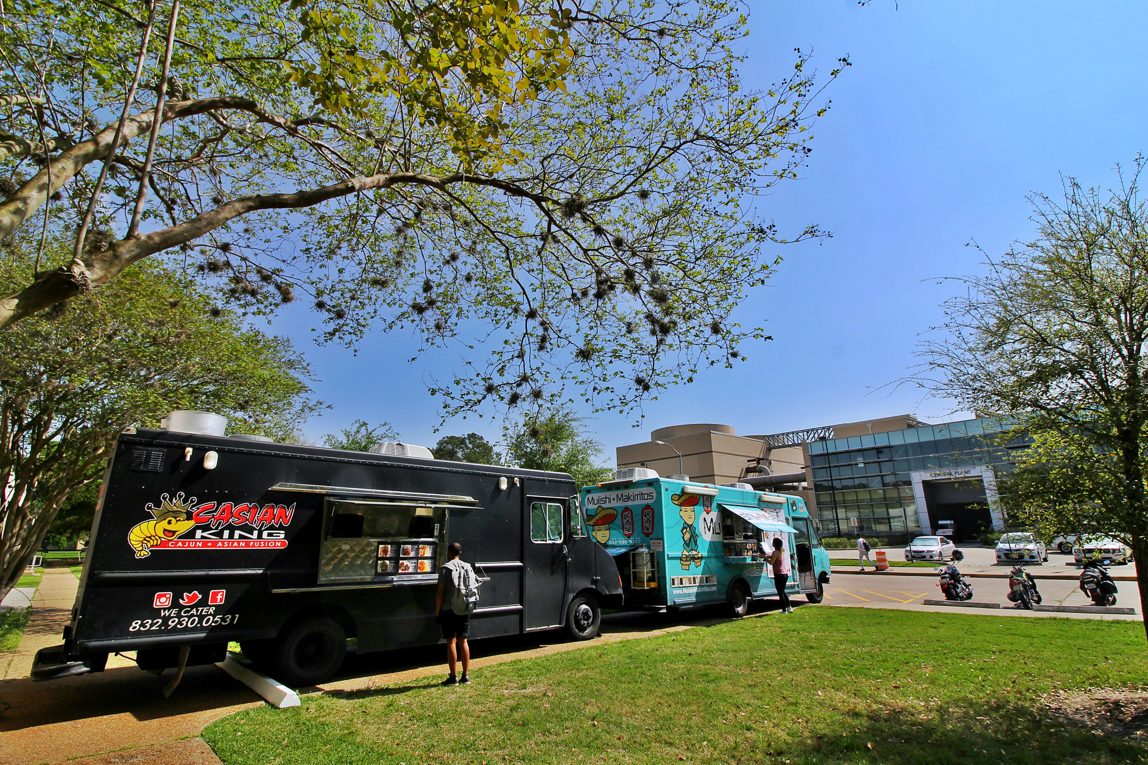 Starved for some good news? New food truck site now serving campus