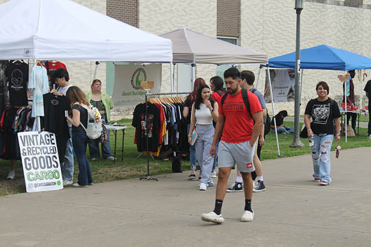 march farmers market
