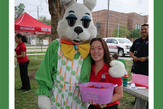 UHPD Hosts Annual Egg Hunt