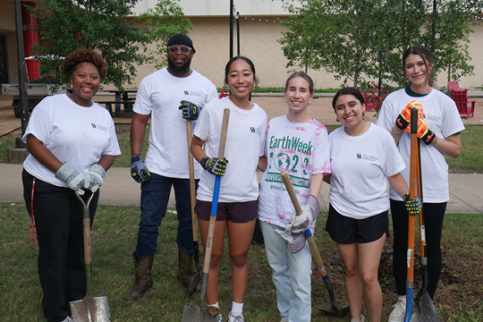 Office of Sustainability Enhances Earth Week at UH