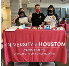 OEM helps students to build emergency kits OEM helps students to build emergency kits