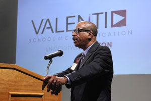 Dean John W. Roberts thanks the donors     