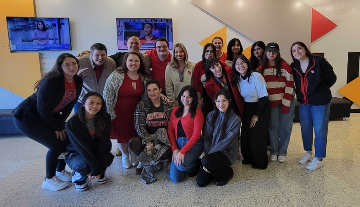 UH Advertising Team Prepares for National Competition UH Advertising Team Prepares for National Competition