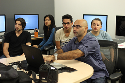  Pulitzer Prize winner and Valenti alumnus Adrees Latif 