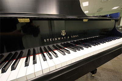 Steinway Piano - inside