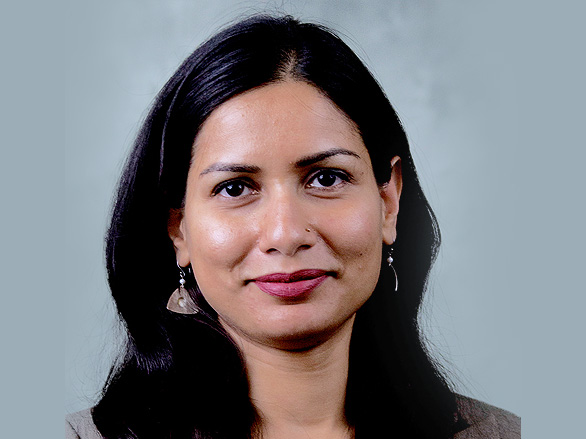 /class/news/archive/2022/september/professors-comparative-analysis-goes-beyond-english/091922-tiwari-photo.jpg
