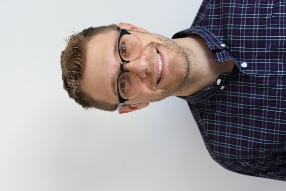 andrew-headshot.jpg