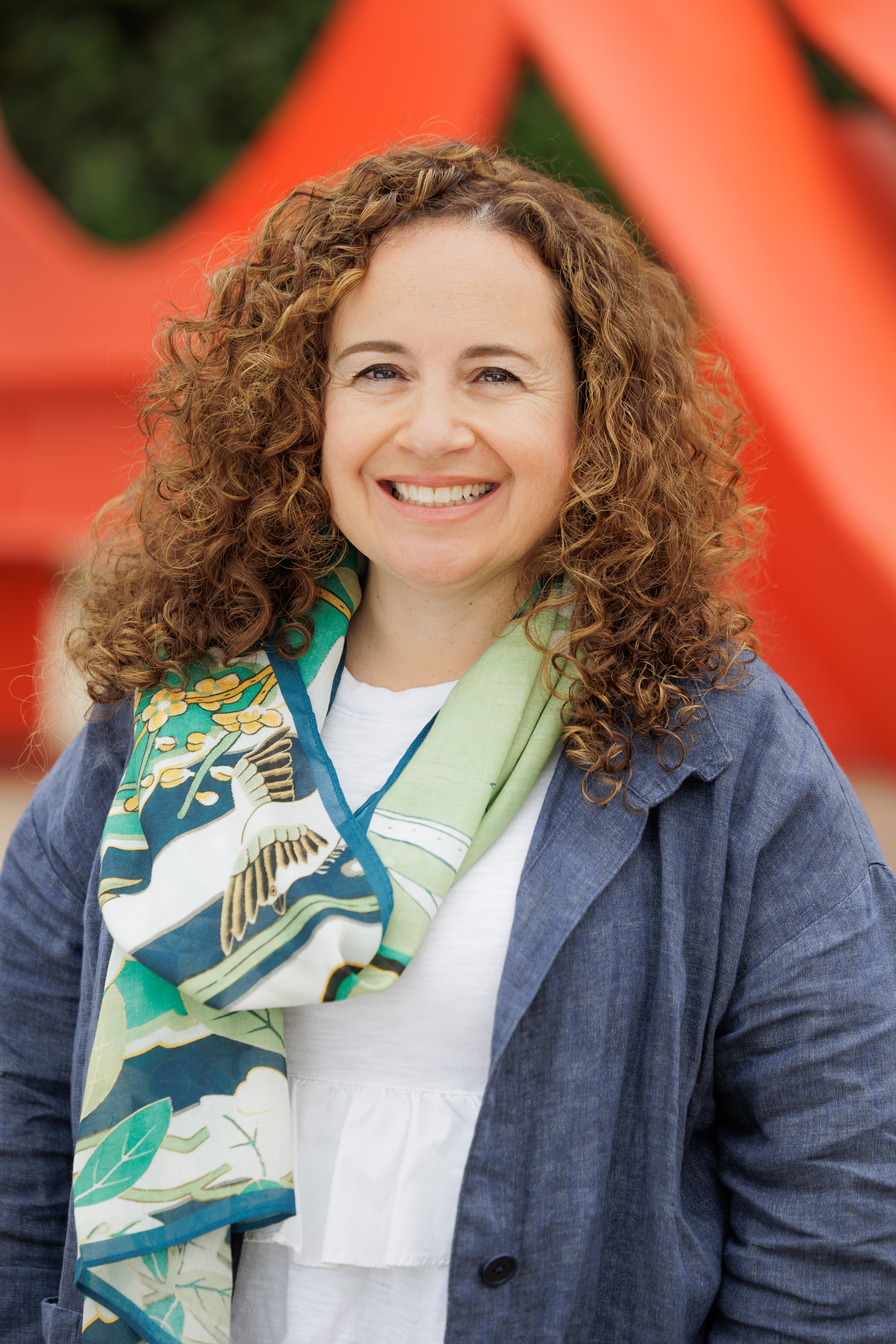 Amanda Cachia headshot