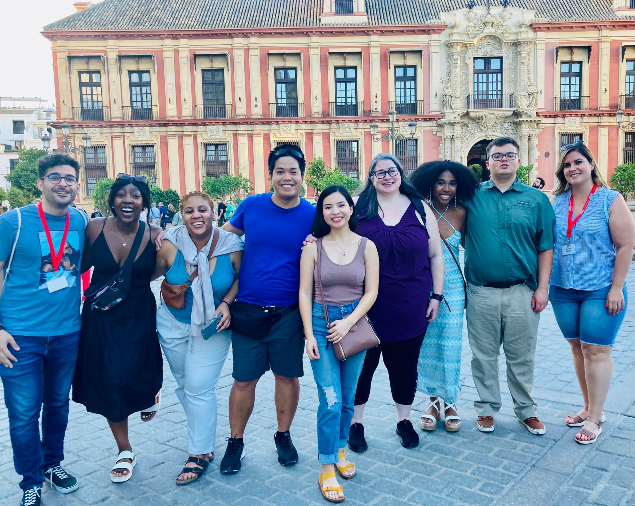 Photo of 8 UH students and UH professor in Cadiz, Spain