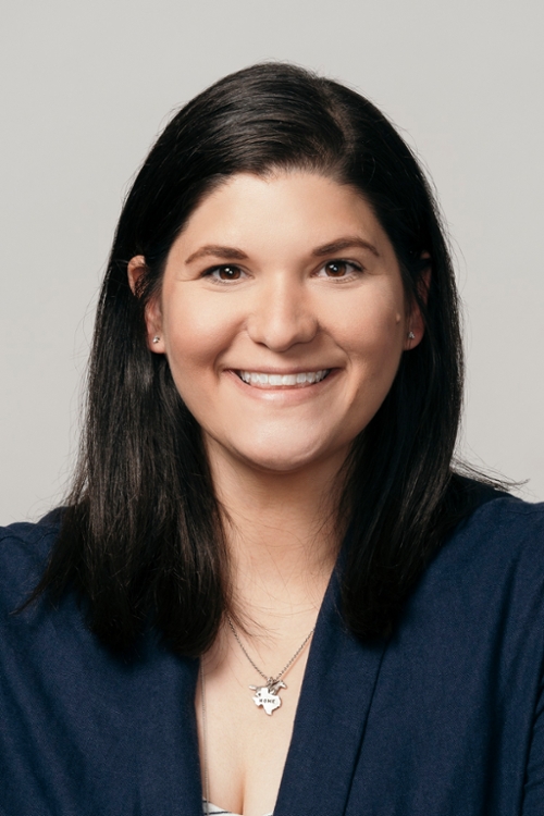 Savannah Sipole headshot