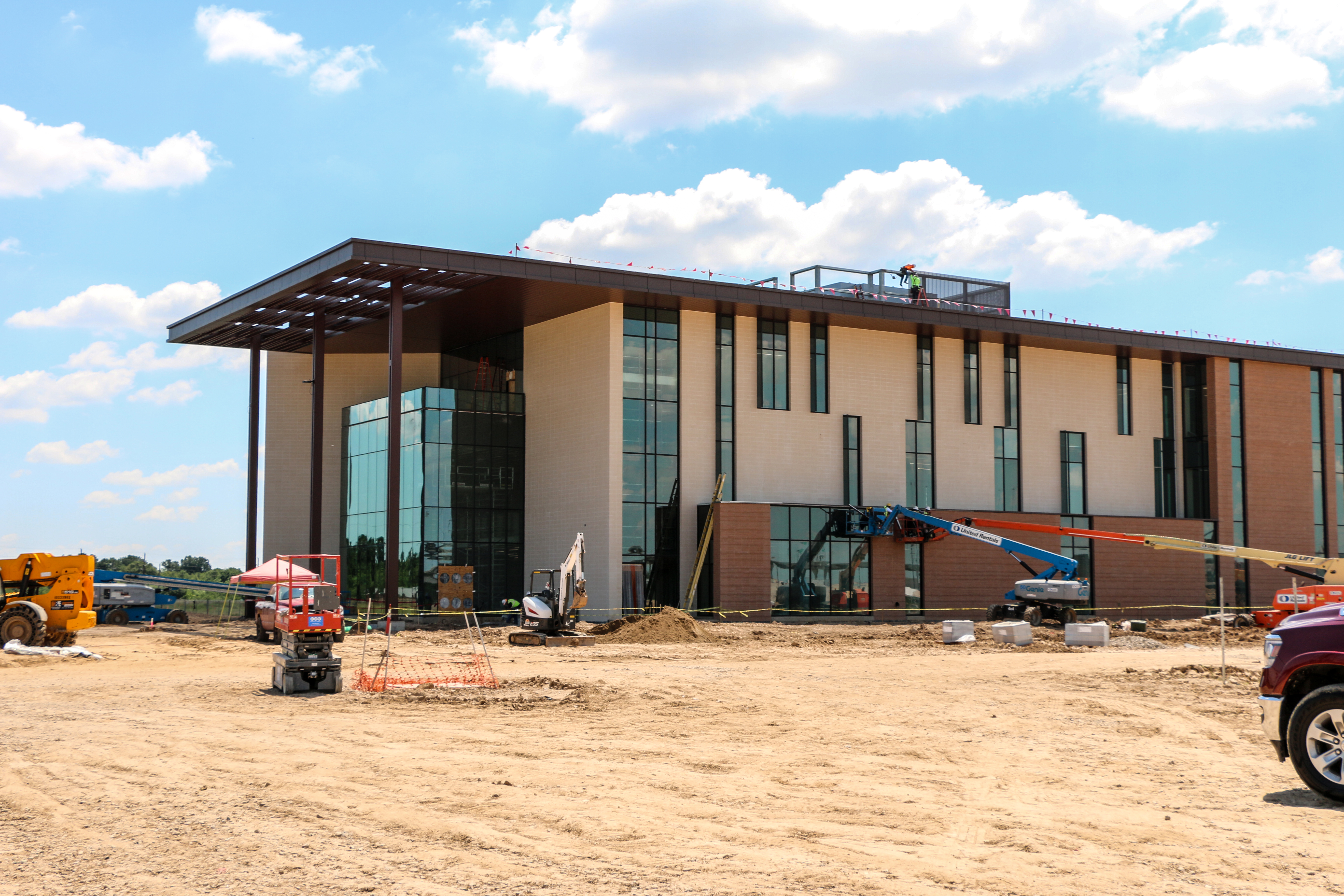 uh-at-katy-construction-slideshow-09.jpg