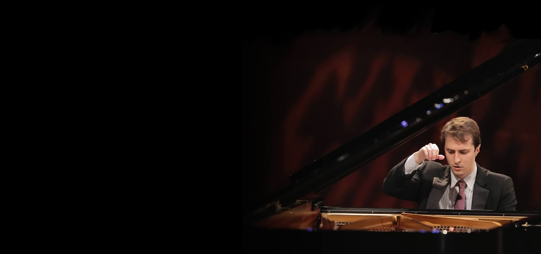 Vagram Performing on Cello