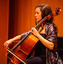 Photo of Sara Bravo