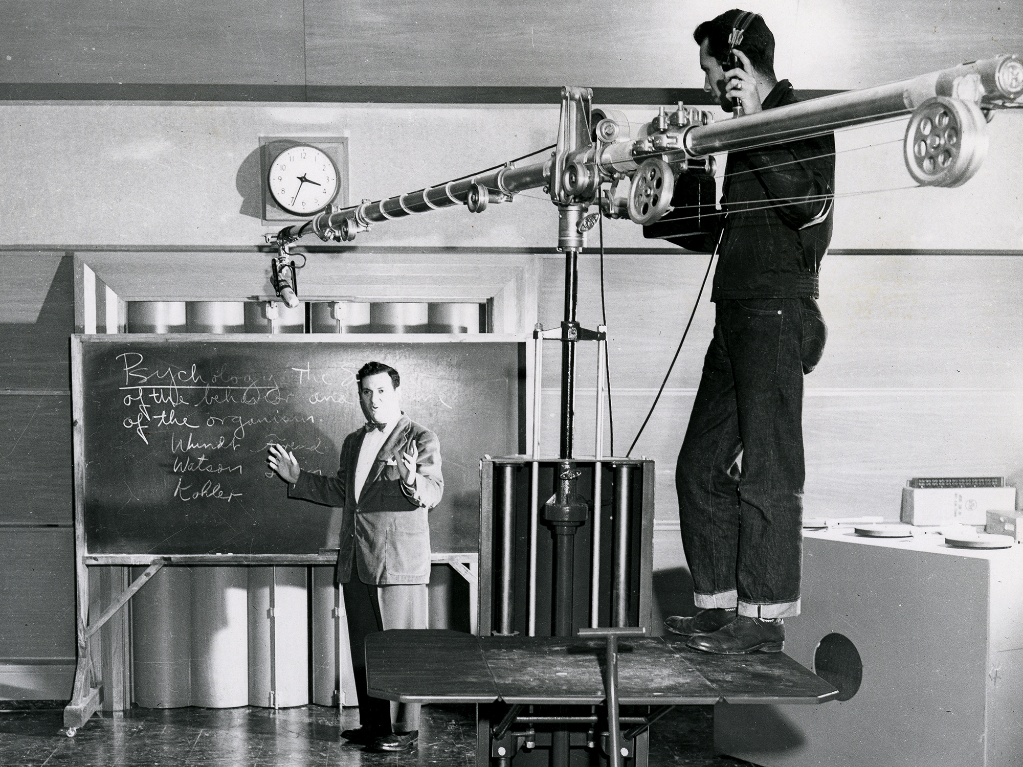 Professor Richard Evans teaching a television psychology class