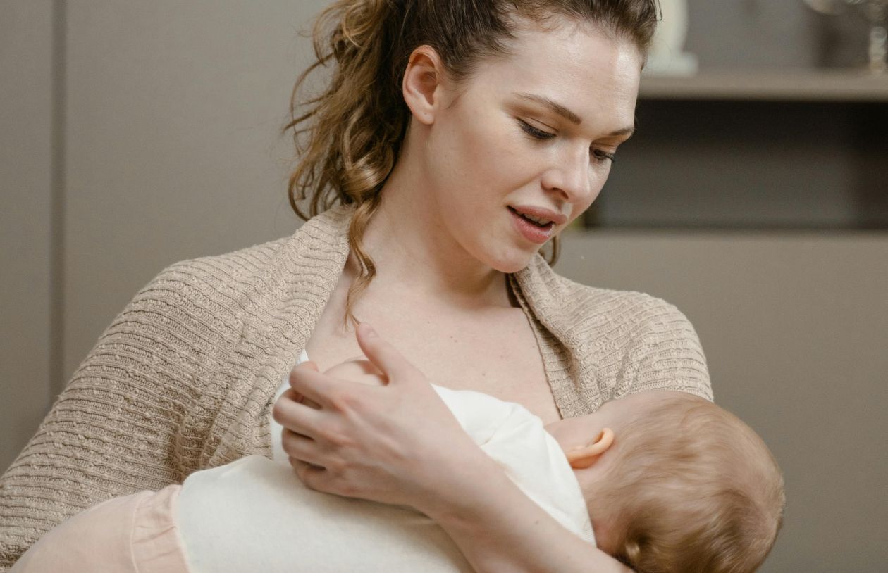 Breastfeeding baby and mom large image