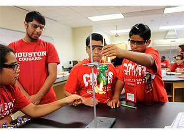 Campers Experiment in Lab Campers Experiment in Lab