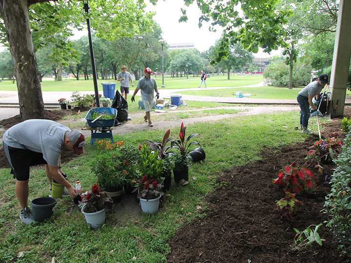 Calpine volunteers