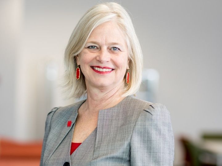 Dean Kathryn Tart, UH College of Nursing