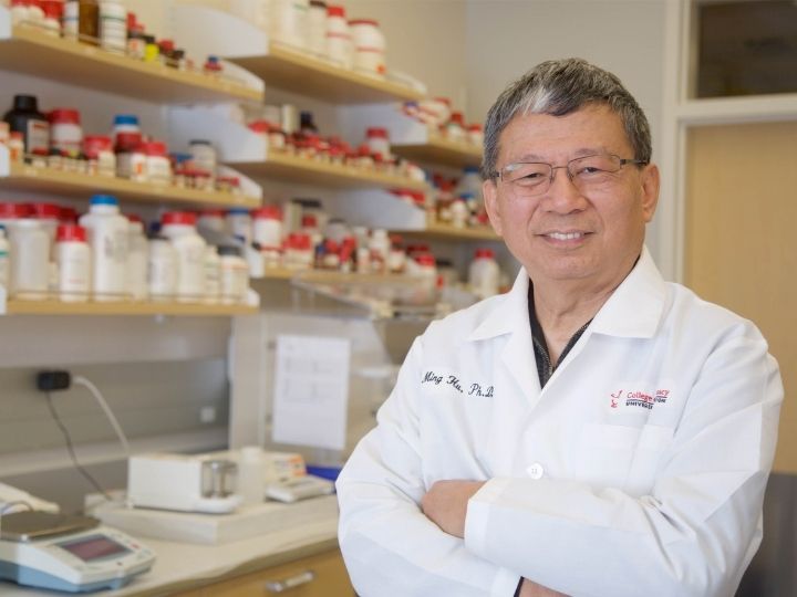 Ming Hu, Diana S-L. Chow Endowed Professor of Drug Discovery and Development at the UH College of Pharmacy 