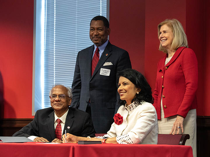 Tamil Studies agreement signing