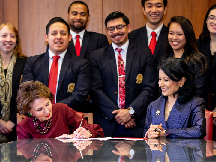 Cyvia Wolff signing 2019 Cyvia Wolff signing 2019