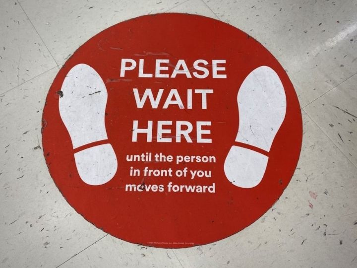 Floor sign Floor sign