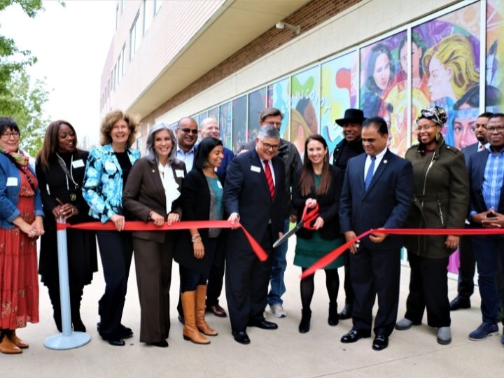 ribbon cutting ribbon cutting
