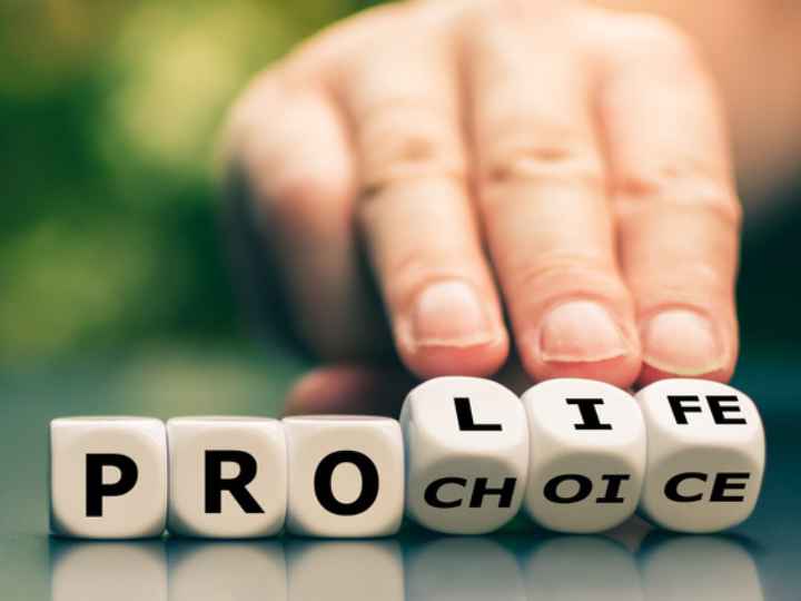 Photo of pro life / pro choice wooden blocks Photo of pro life / pro choice wooden blocks