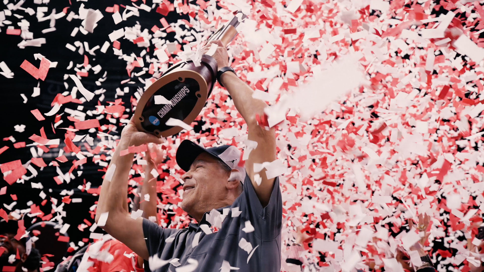 UH basketball coach Kelvin Sampson