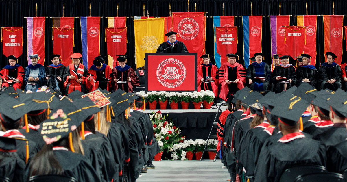 More than 500 NSM Degree Candidates Participate in Spring UH