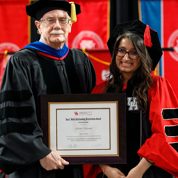 Shruti Hariyani & Dean Dan Wells