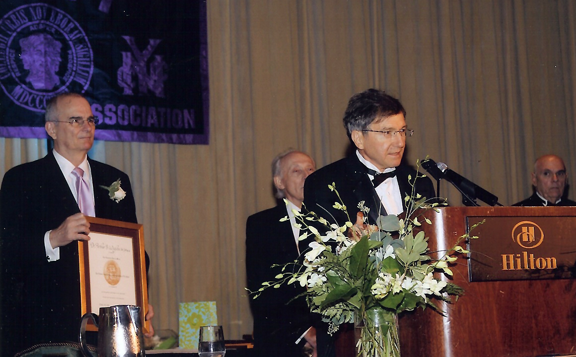 Art Weglein accepts Townsend Harris Medal