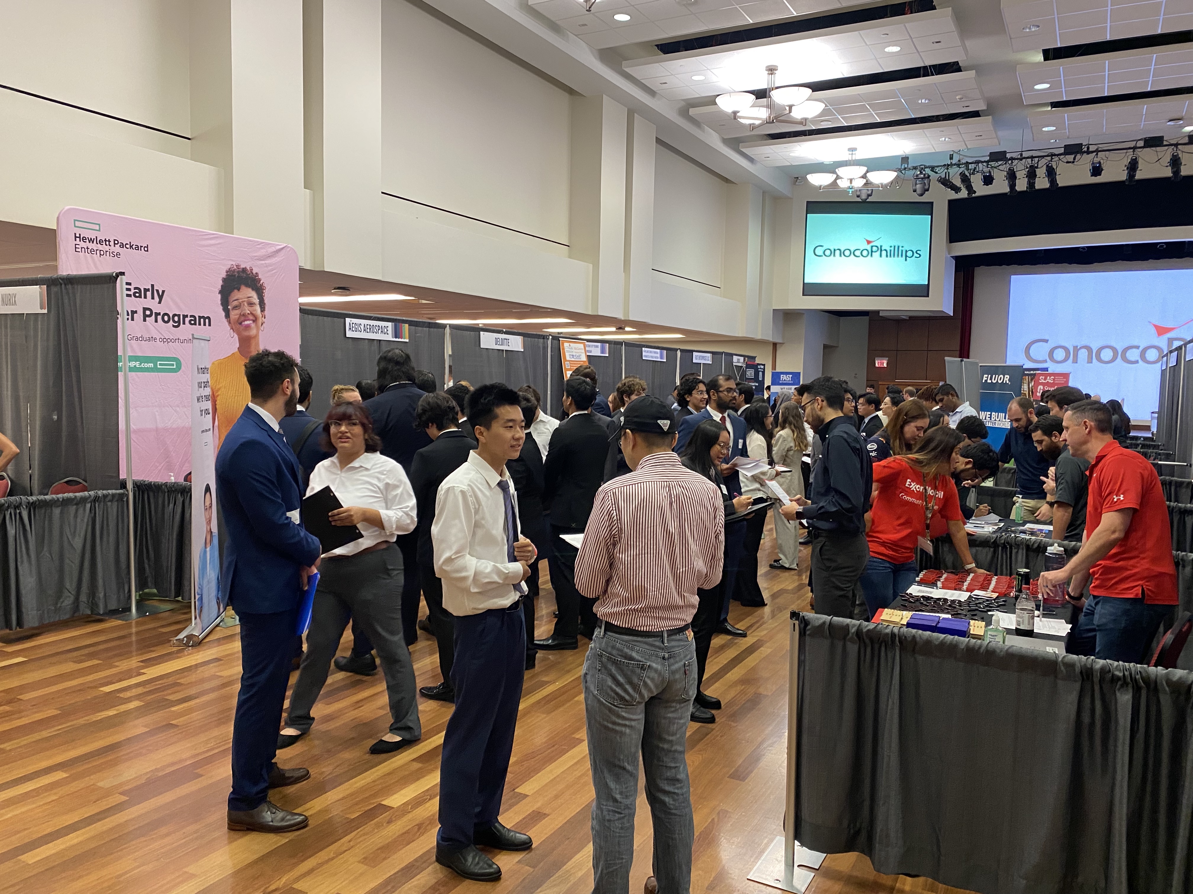 /nsm/math/news-events/stories/2023/nsm-career-fair/11th.jpg