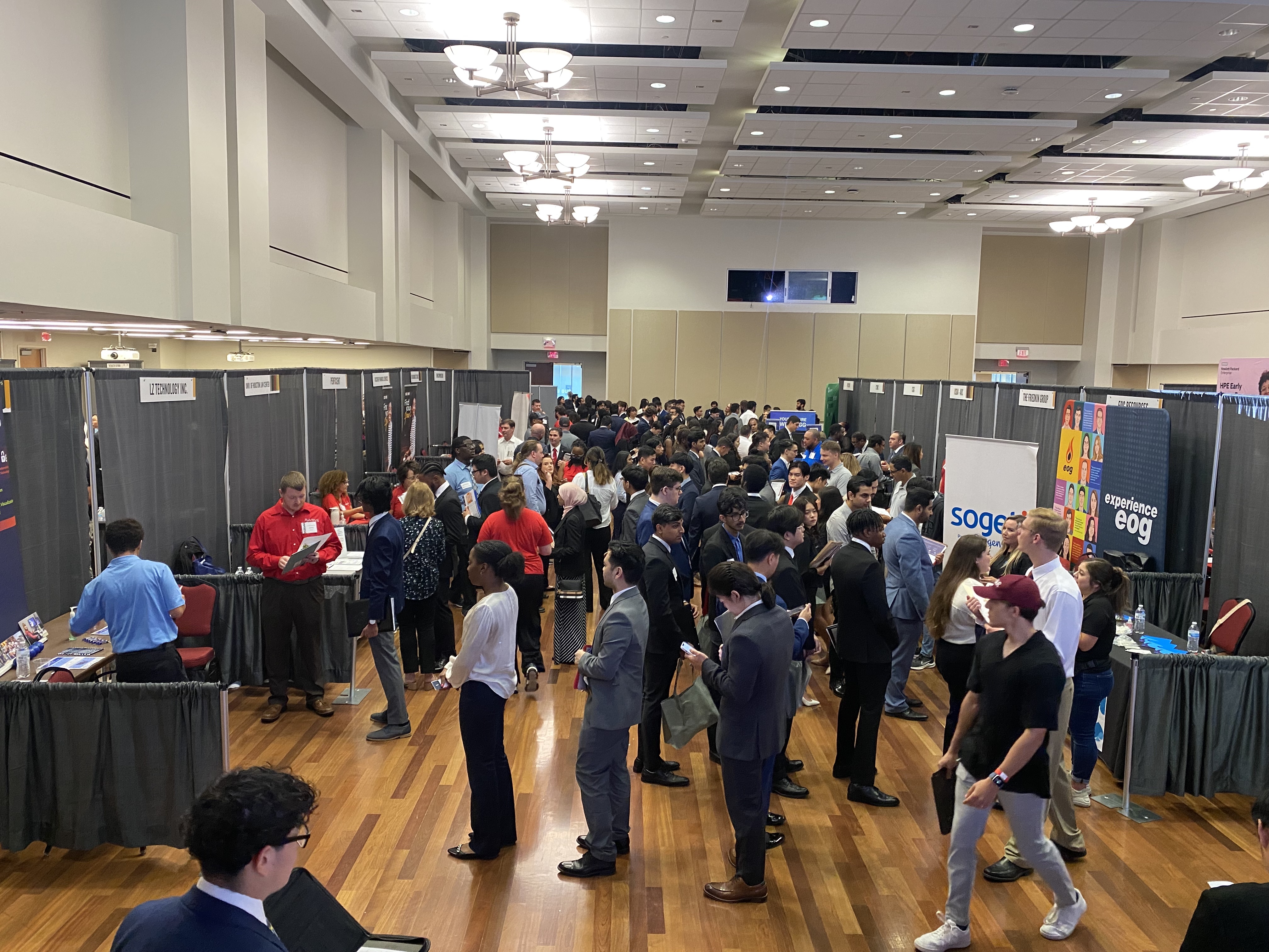 /nsm/math/news-events/stories/2023/nsm-career-fair/23rd.jpg