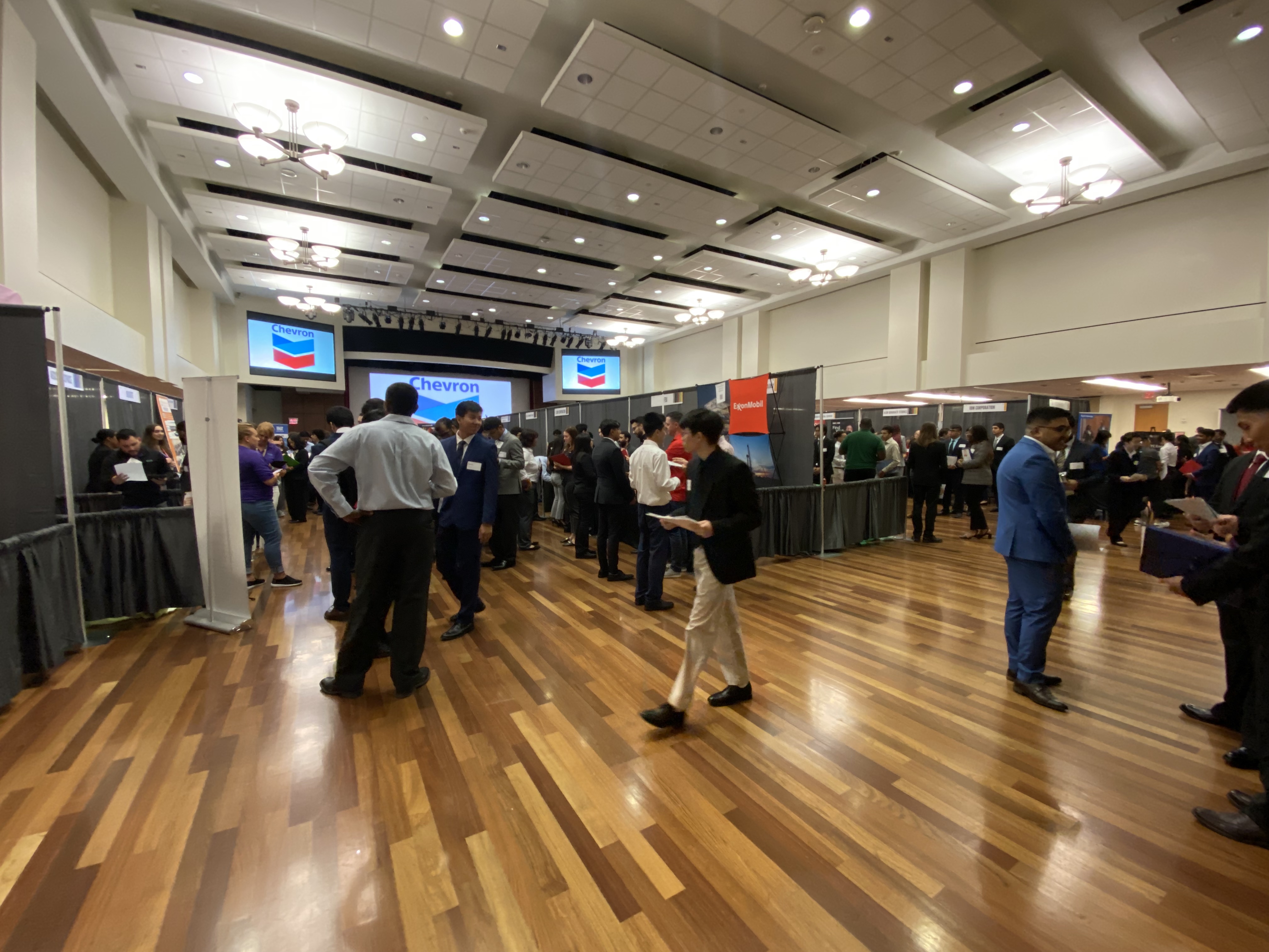 /nsm/math/news-events/stories/2023/nsm-career-fair/5th.jpg
