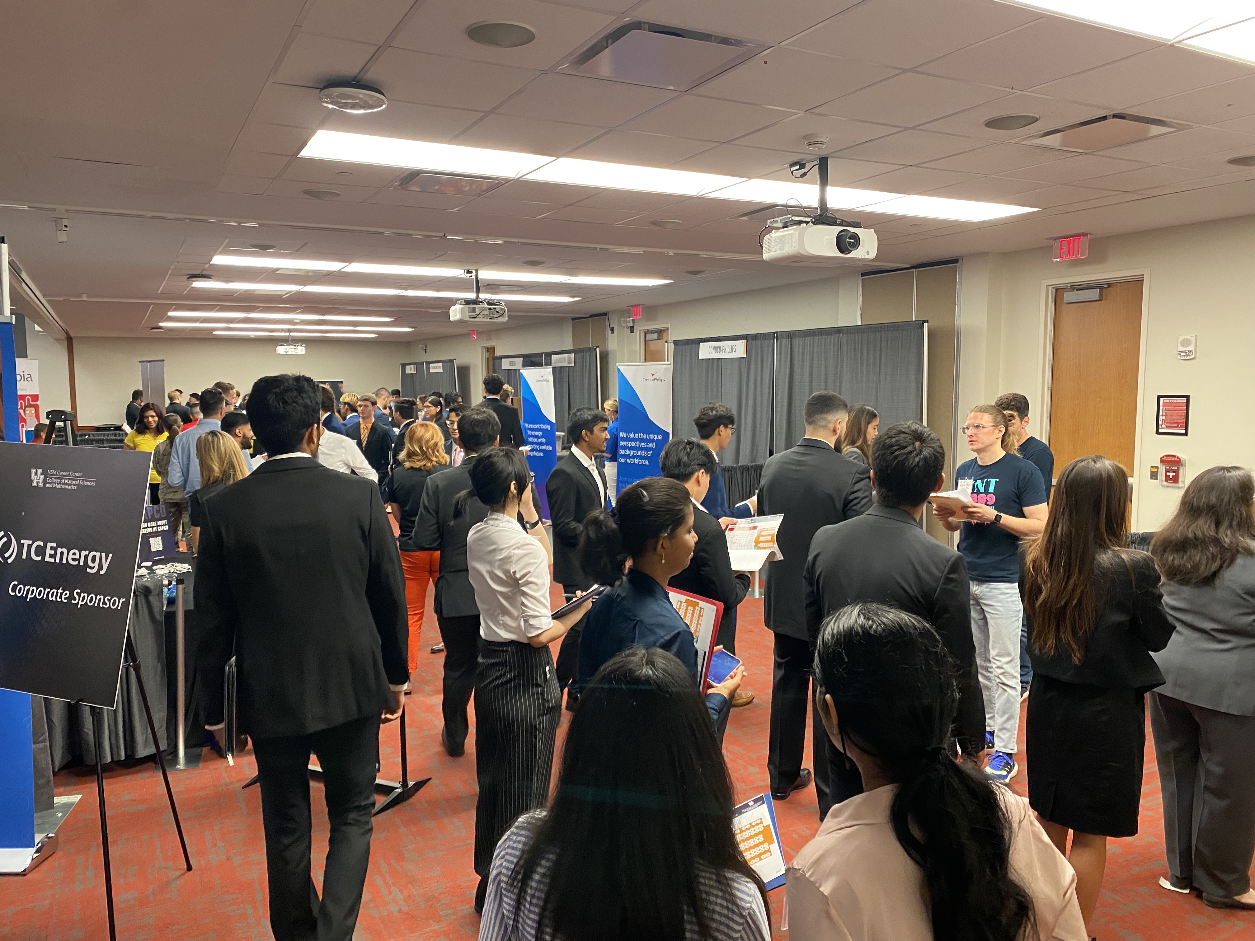 /nsm/math/news-events/stories/2023/nsm-career-fair/7th.jpg