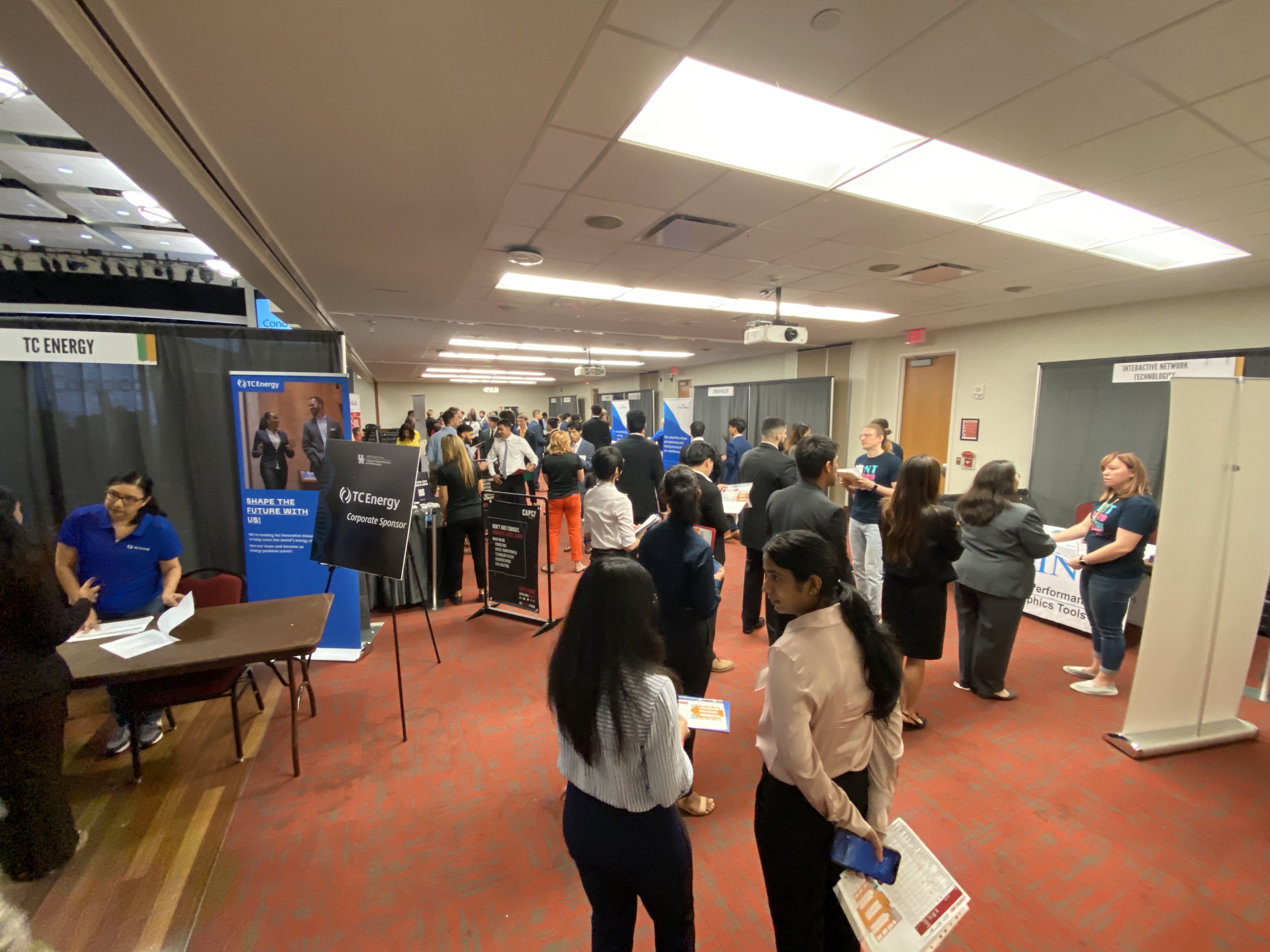 /nsm/math/news-events/stories/2023/nsm-career-fair/8th.jpg