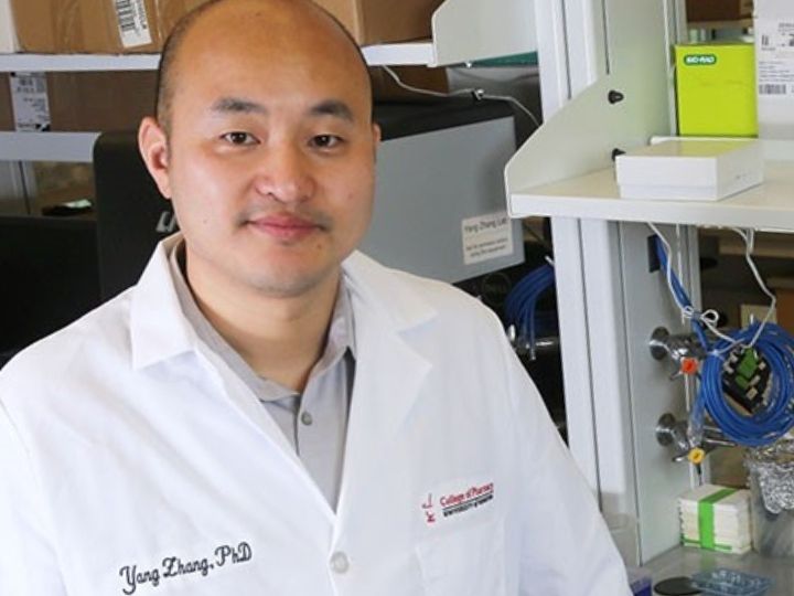 Yang Zhang in Lab