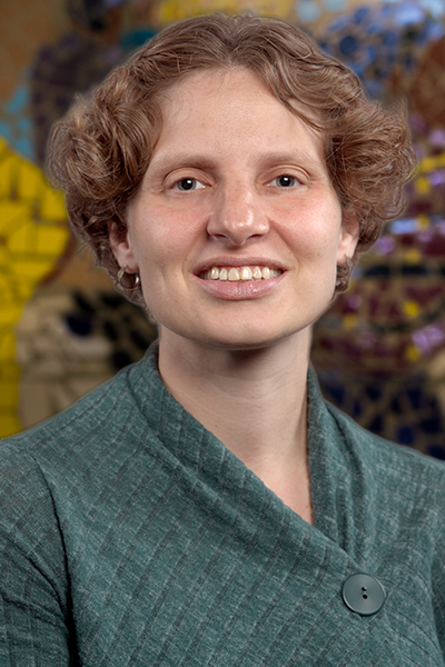 Dr Suzanne Pritzker