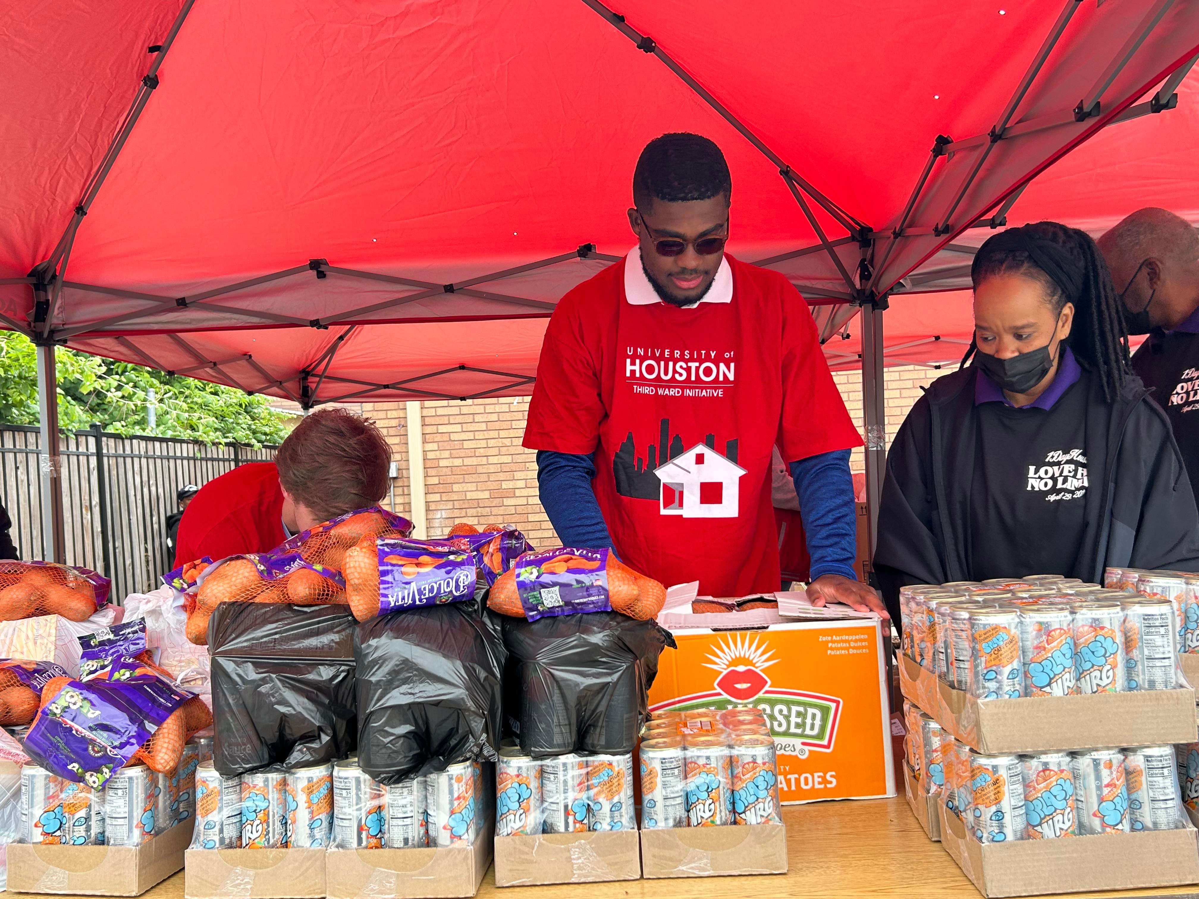 4.29.23-boyton-food-distribution.jpg
