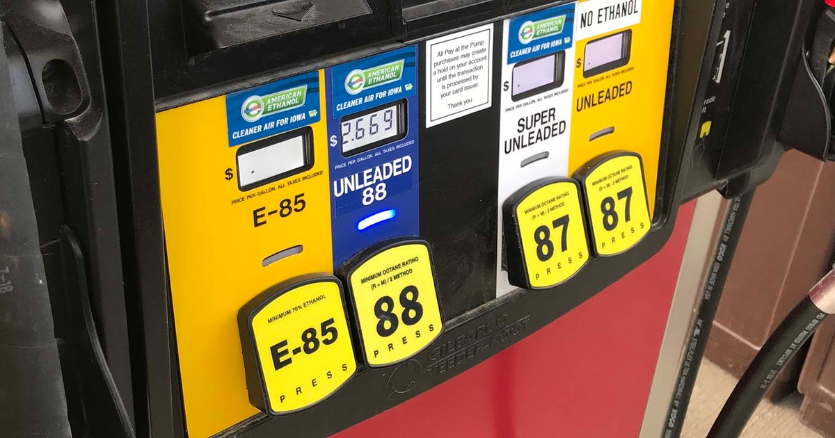 Prices at the gas pumps remain steady