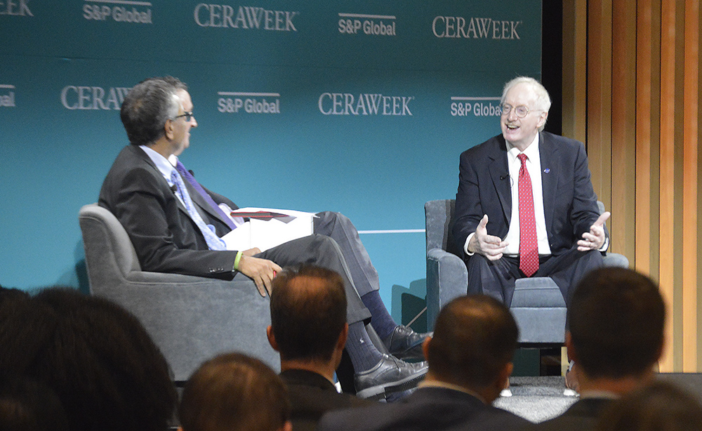 Panel of energy leaders discuss energy transition