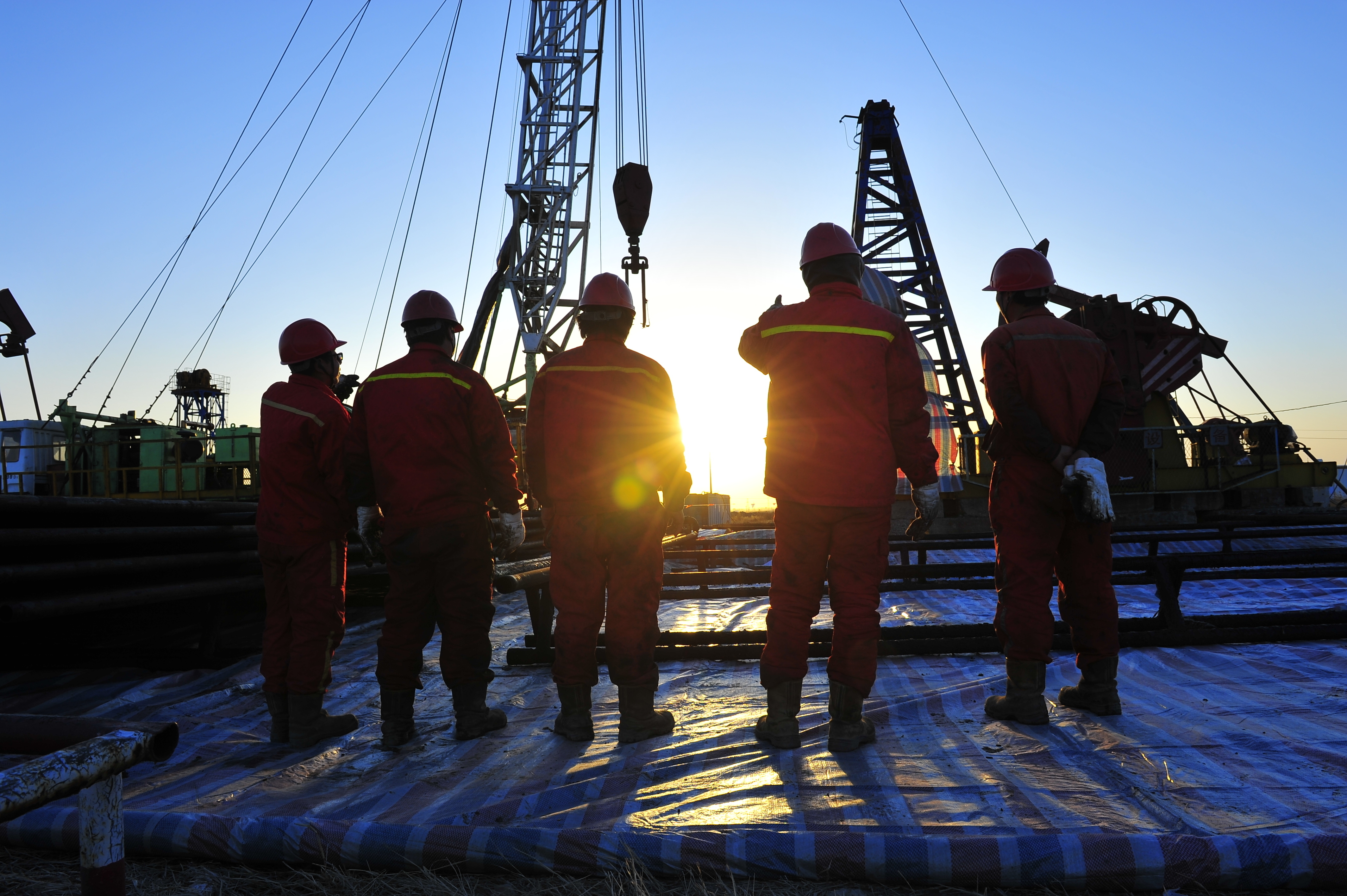 offshore-workers-back-sunset.jpg